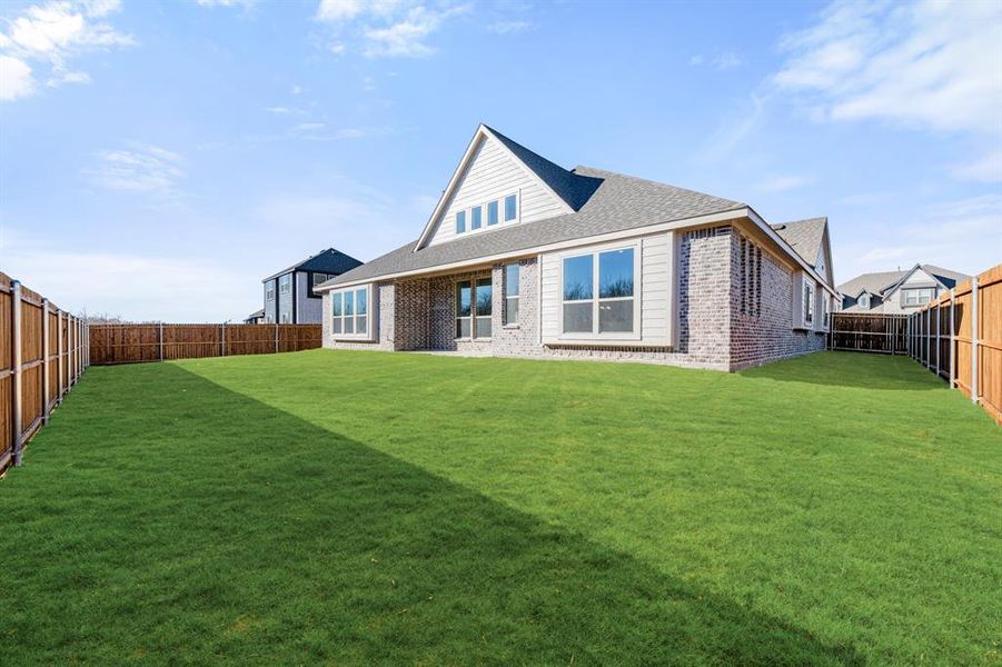 Exterior details and patio area of a home in Waverly Estates, Josephine (Image 22).