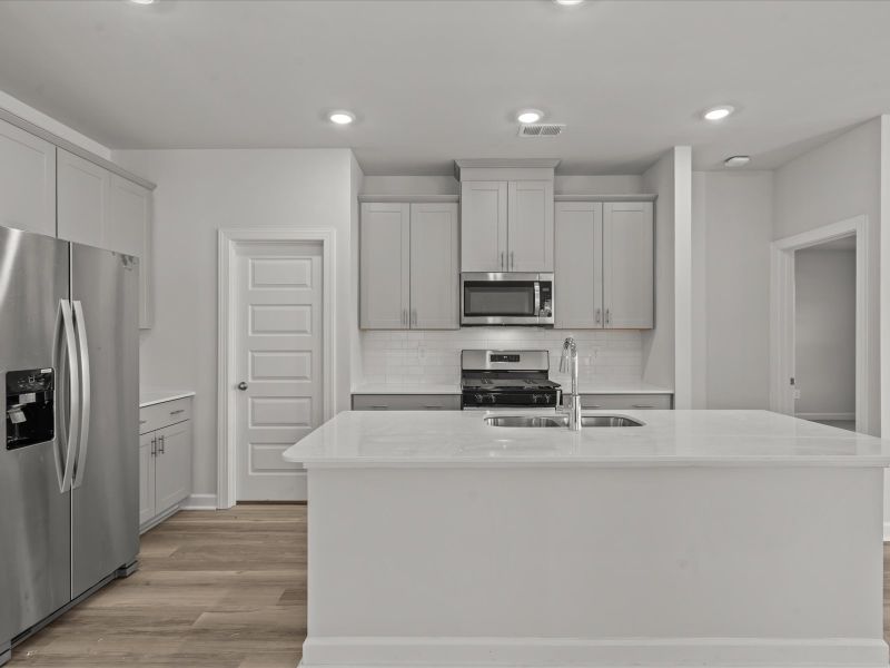 Furnished interior view inside a new home in Vickery Station, Woodruff (Image 5).