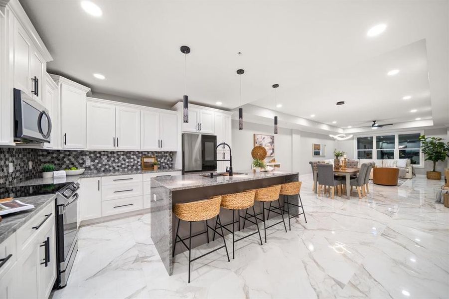 Furnished interior view inside a new home in , Clearwater Beach (Image 10).