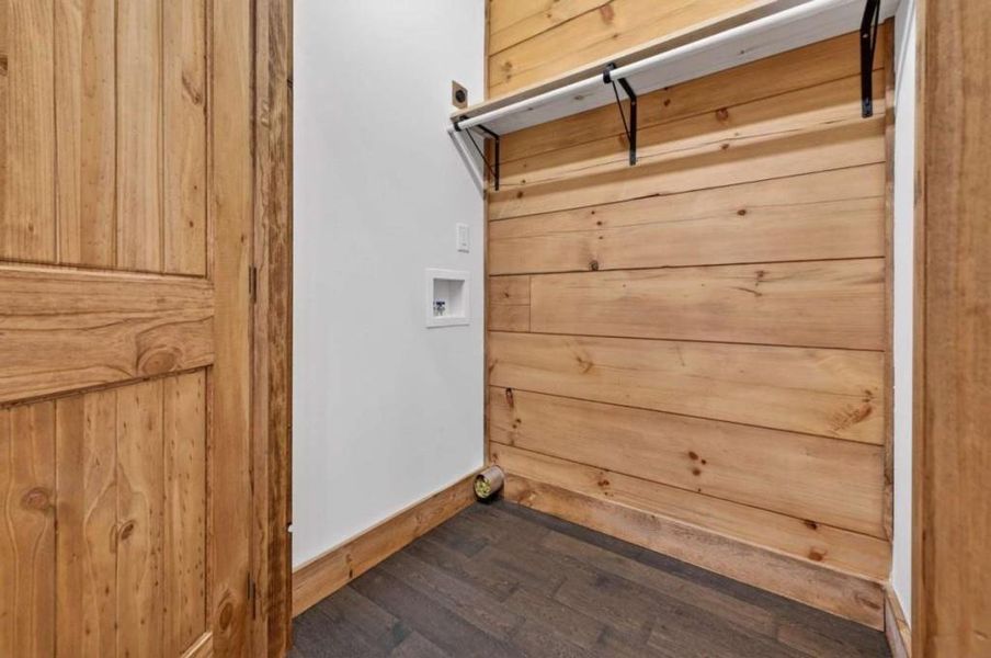 Close-up of interior finishes inside a home in , Blue Ridge (Image 15).