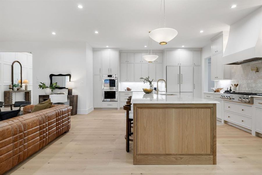 Furnished interior view inside a new home in , Dallas (Image 10).