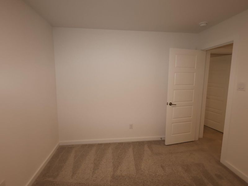 Spacious, unfurnished interior of a new home in Summerview, Fulshear (Image 16).