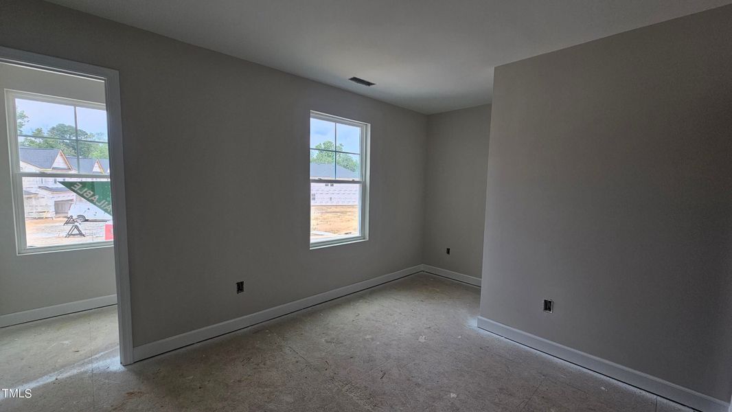 Spacious, unfurnished interior of a new home in Gregory Village, Lillington (Image 38).