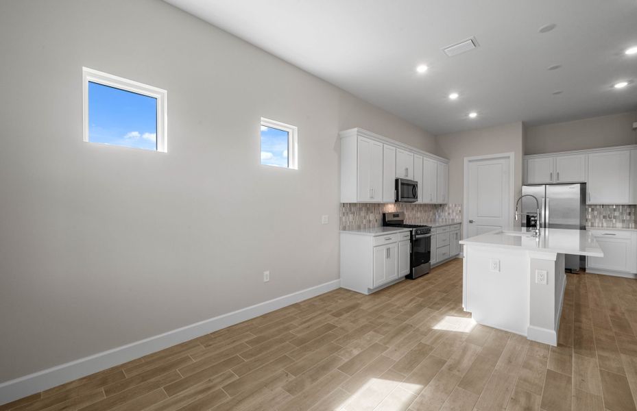 Furnished interior view inside a new home in Del Webb Oak Creek, North Fort Myers (Image 8).