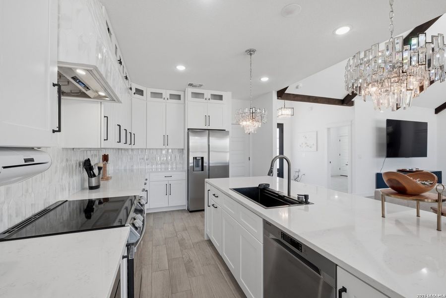 Furnished interior view inside a new home in , Floresville (Image 11).