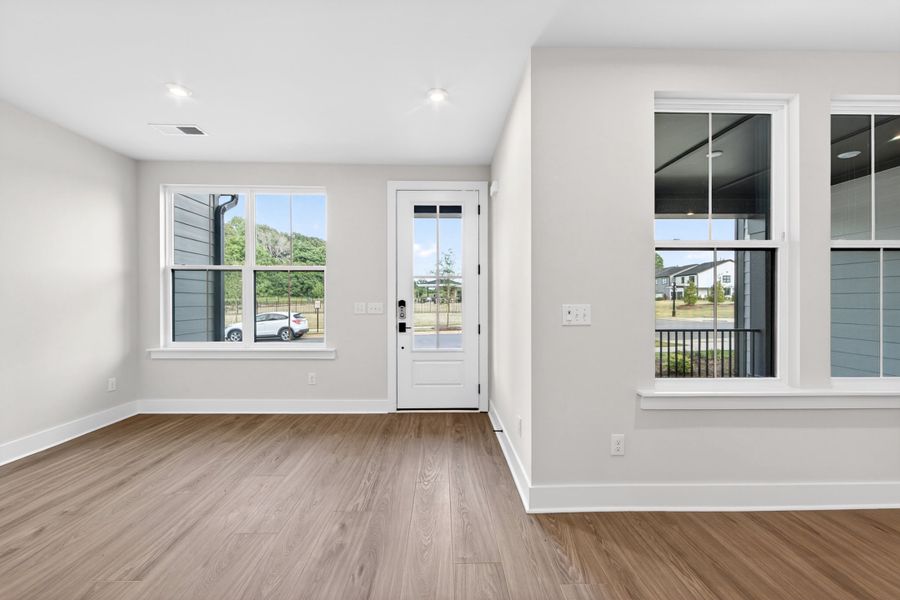 Spacious, unfurnished interior of a new home in Seven Oaks, Belmont (Image 18).
