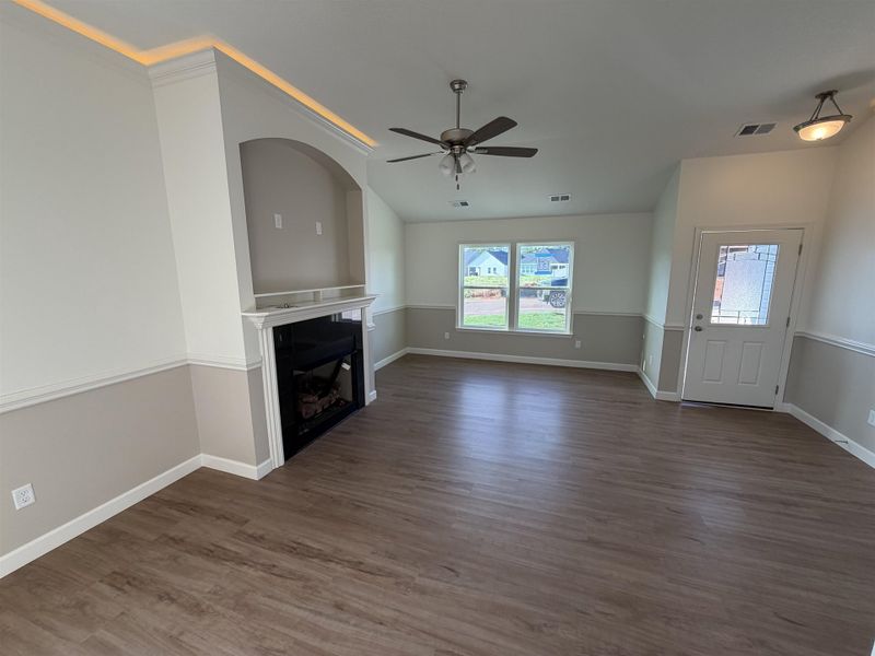 Spacious, unfurnished interior of a new home in Cleveland Meadows, Spartanburg (Image 10). Spacious, unfurnished interior of a new home in Cleveland Meadows, Spartanburg (Image 10).
