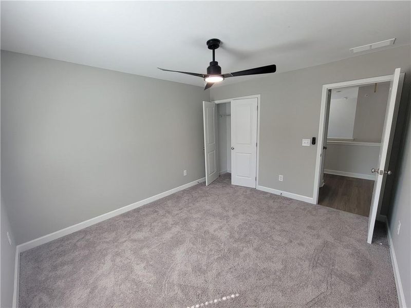 Spacious, unfurnished interior of a new home in Bluffs at Bells Ferry, Marietta (Image 22).