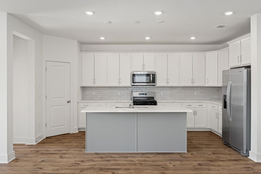 4br New Home in Smyrna, TN.  - Slide 17