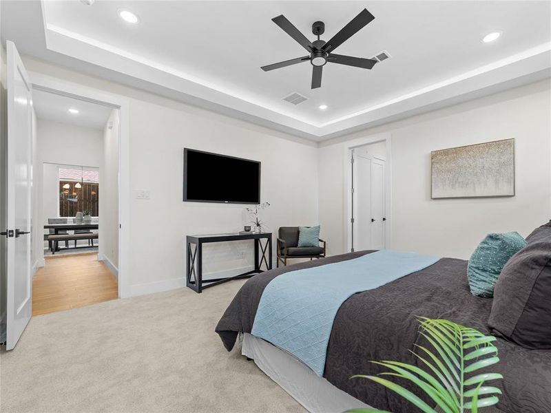 Furnished interior view inside a new home in , Dallas (Image 17).