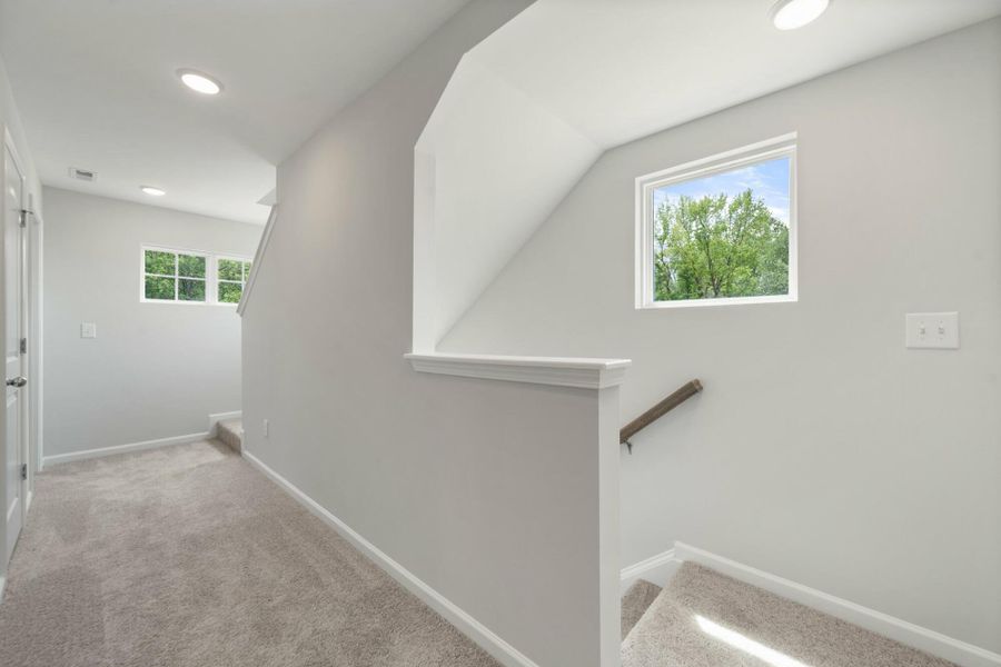 Spacious, unfurnished interior of a new home in Chandler Ridge, McLeansville (Image 32).