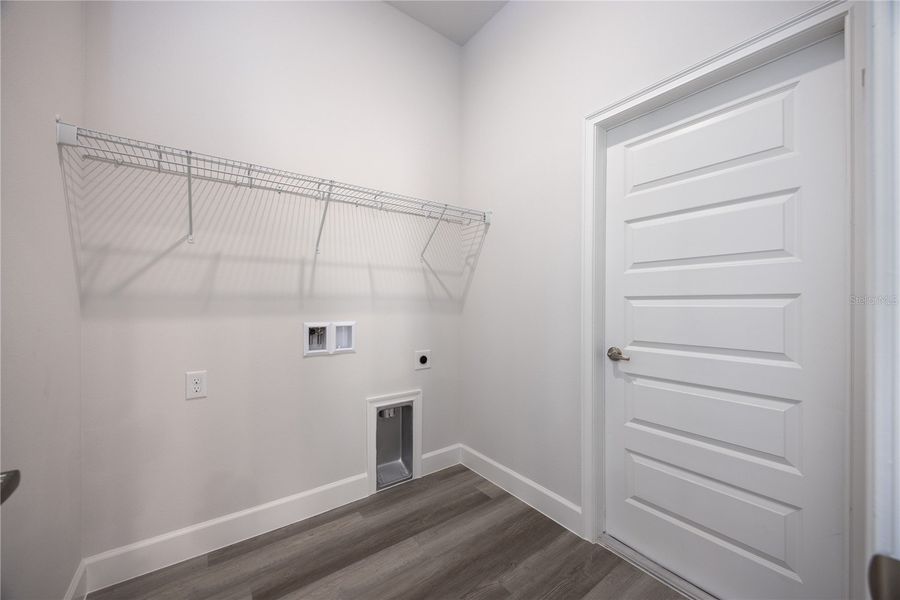 Spacious, unfurnished interior of a new home in Kirkland Farms, Alachua (Image 25). Spacious, unfurnished interior of a new home in Kirkland Farms, Alachua (Image 25).