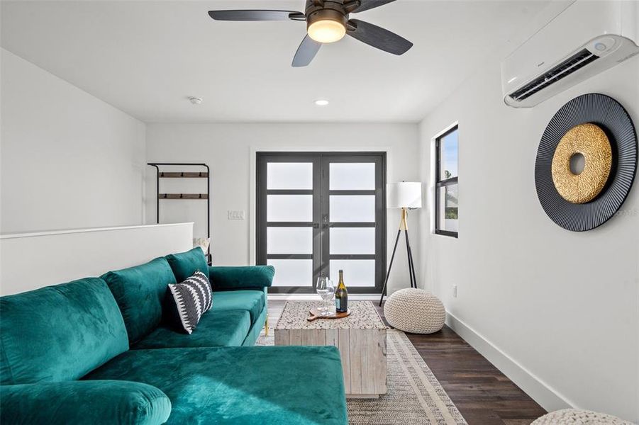 Furnished interior view inside a new home in , Pinellas Park (Image 17).