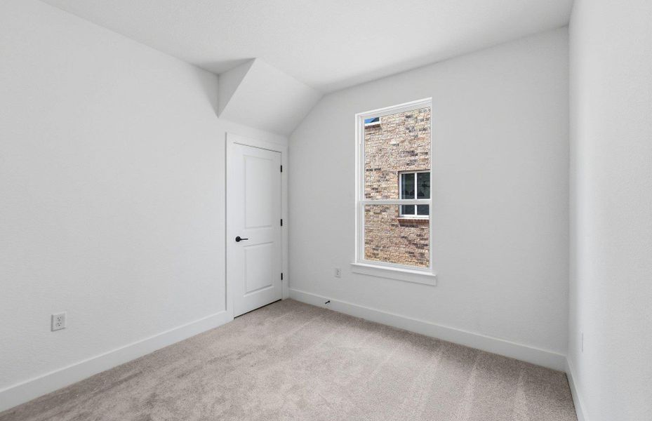 Spacious, unfurnished interior of a new home in Lagos, Manor (Image 31). Spacious, unfurnished interior of a new home in Lagos, Manor (Image 31).
