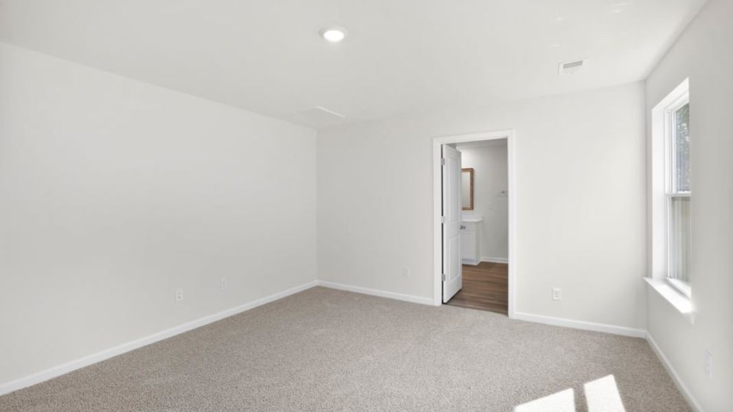 Spacious, unfurnished interior of a new home in Durbin Meadows, Fountain Inn (Image 34). Spacious, unfurnished interior of a new home in Durbin Meadows, Fountain Inn (Image 34).