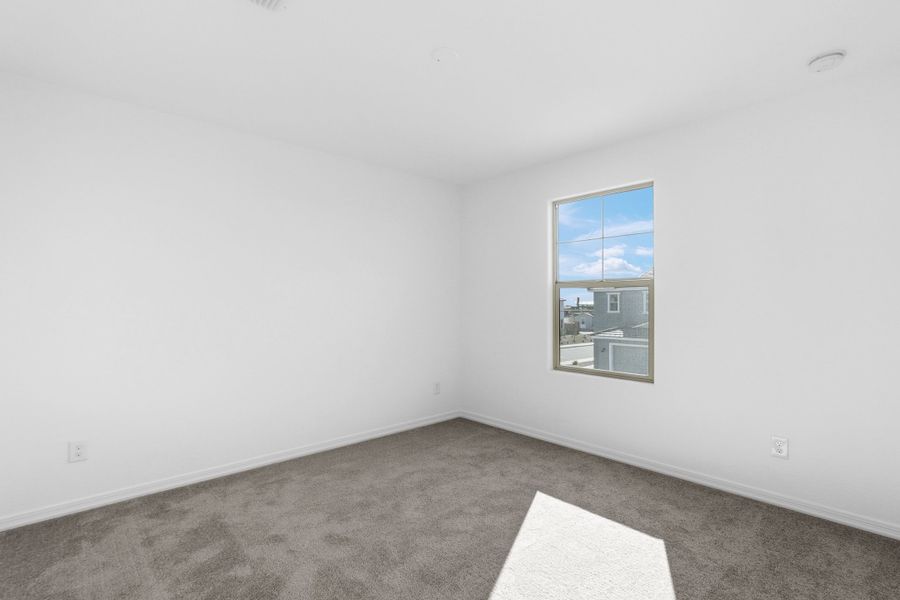 Spacious, unfurnished interior of a new home in Artisan at Asante, Surprise (Image 26).