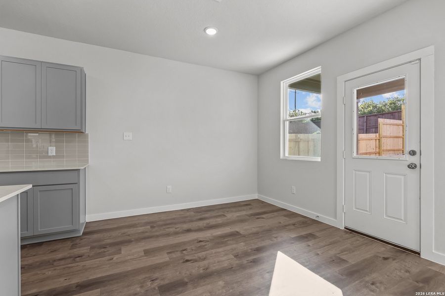 Spacious, unfurnished interior of a new home in Agave, San Antonio (Image 31).
