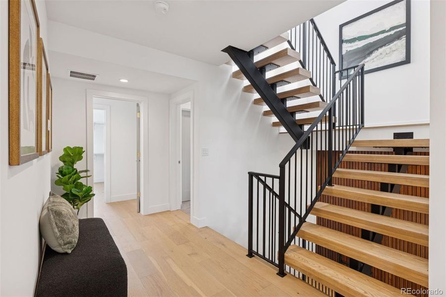 Image 49 of a home in .