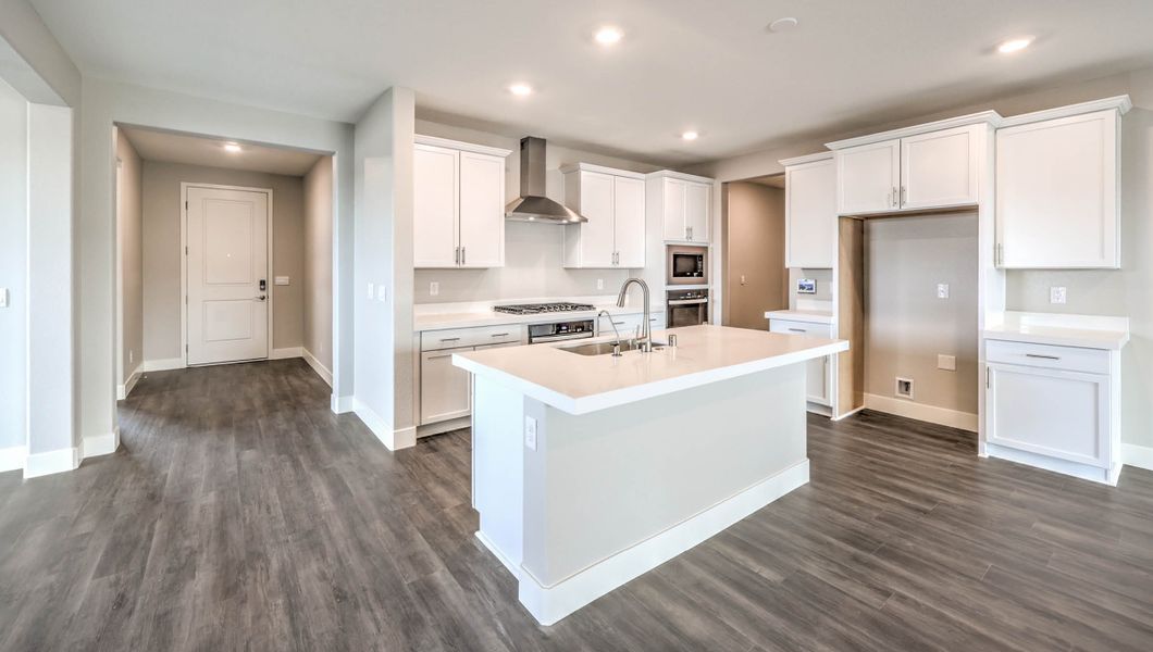 Representative furnished interior of a home built from the 2300 by D.R. Horton in Zanjero Pass, Glendale (Image 7).