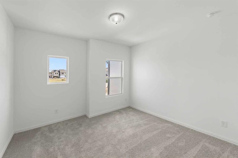 Spacious, unfurnished interior of a new home in Sereno Oaks at Buckner Terrace, Dallas (Image 22).