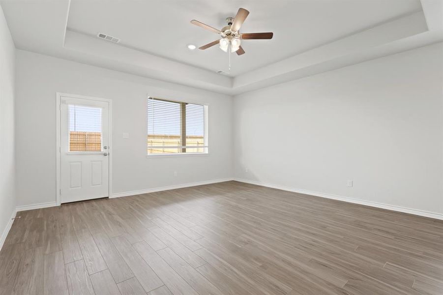 Spacious, unfurnished interior of a new home in Retreat at Fossil Creek, Fort Worth (Image 13). Spacious, unfurnished interior of a new home in Retreat at Fossil Creek, Fort Worth (Image 13).
