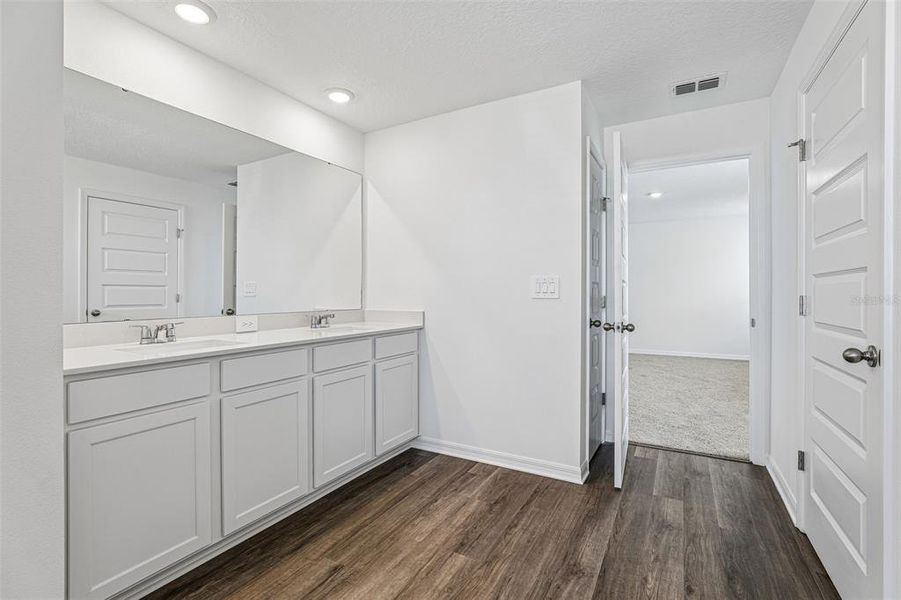 Furnished interior view inside a new home in , Davenport (Image 8).