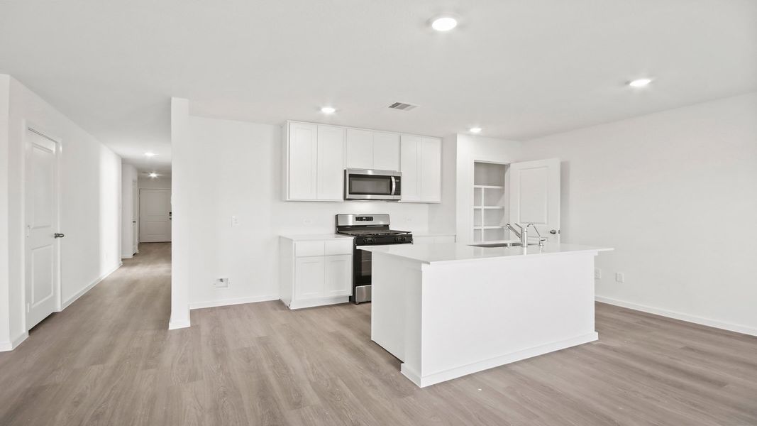 Representative furnished interior of a home built from the Bailey by D.R. Horton in Lexington Heights, Willis (Image 5). Representative furnished interior of a home built from the Bailey by D.R. Horton in Lexington Heights, Willis (Image 5).