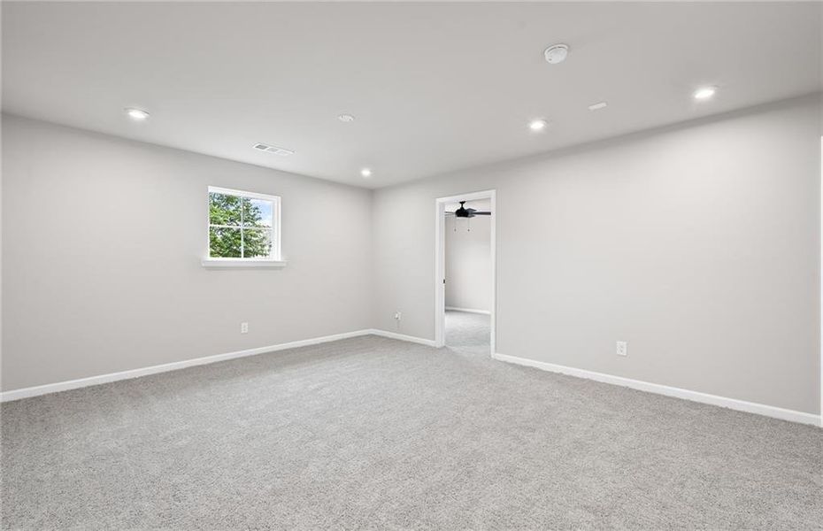 Spacious, unfurnished interior of a new home in Reunion, Hoschton (Image 32).