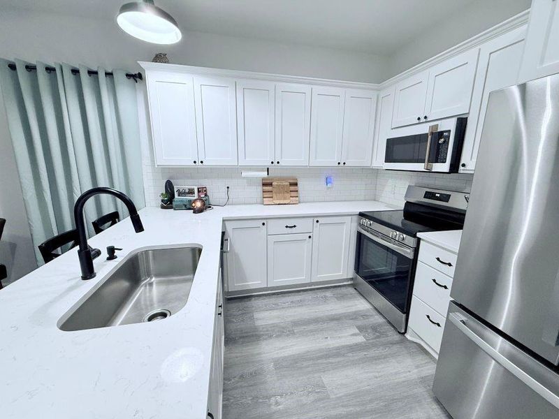 Furnished interior view inside a new home in , Brenham (Image 6).