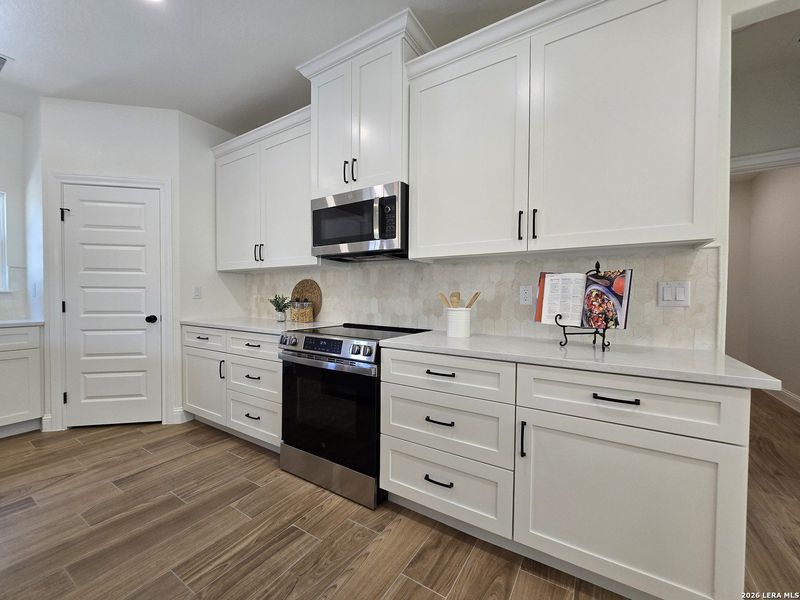 Furnished interior view inside a new home in , Canyon Lake (Image 16).