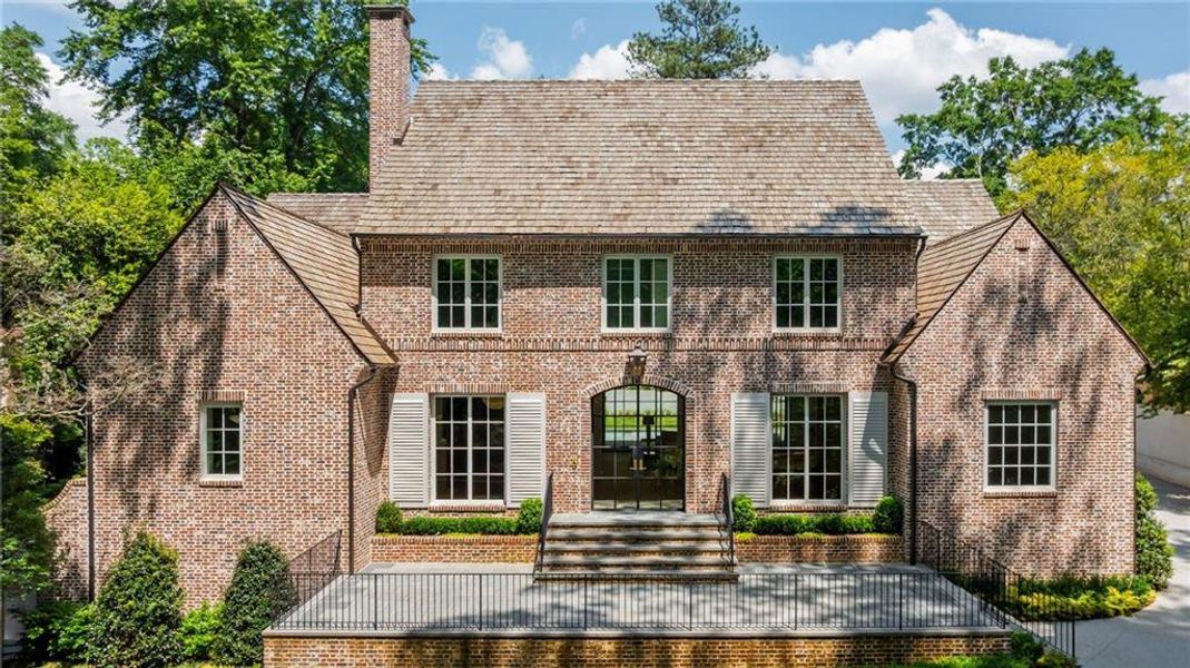 Front exterior of a new home in , Atlanta, GA, highlighting curb appeal (Image 1). Front exterior of a new home in , Atlanta, GA, highlighting curb appeal (Image 1).