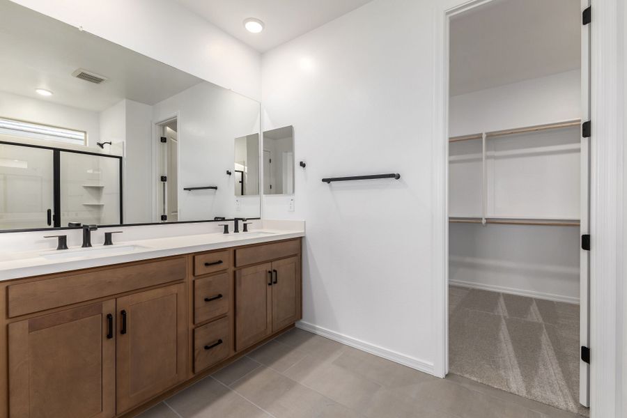 Furnished interior view inside a new home in Tyler Ranch, Buckeye (Image 5).
