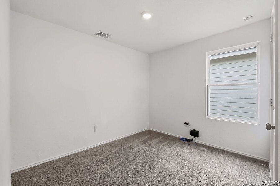 Spacious, unfurnished interior of a new home in Aston Park: Wellton Collection, San Antonio (Image 23).