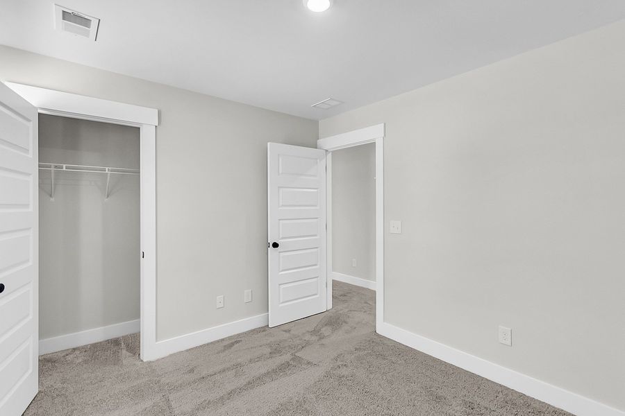 Spacious, unfurnished interior of a new home in Pineland Preserve, Summerville (Image 47). Spacious, unfurnished interior of a new home in Pineland Preserve, Summerville (Image 47).
