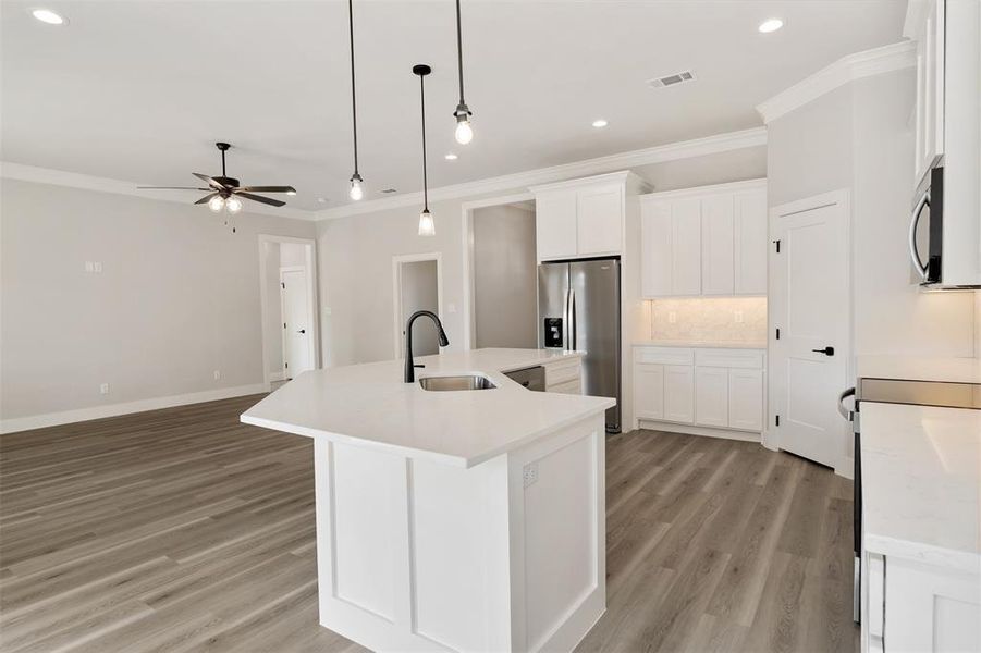 Furnished interior view inside a new home in , Mabank (Image 10).