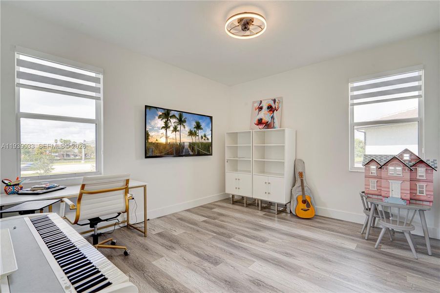 Furnished interior view inside a new home in Crescent Ridge, Davie (Image 15).