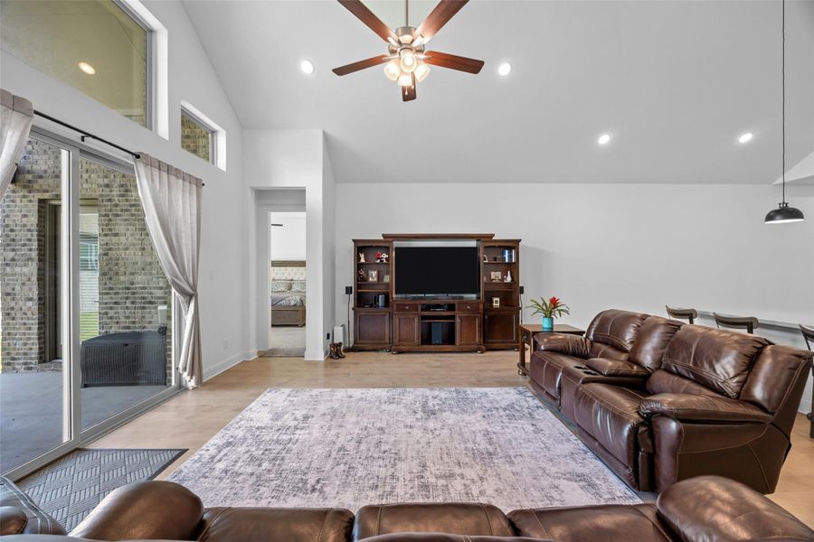 Furnished interior view inside a new home in Anthem, Kyle (Image 20). Furnished interior view inside a new home in Anthem, Kyle (Image 20).