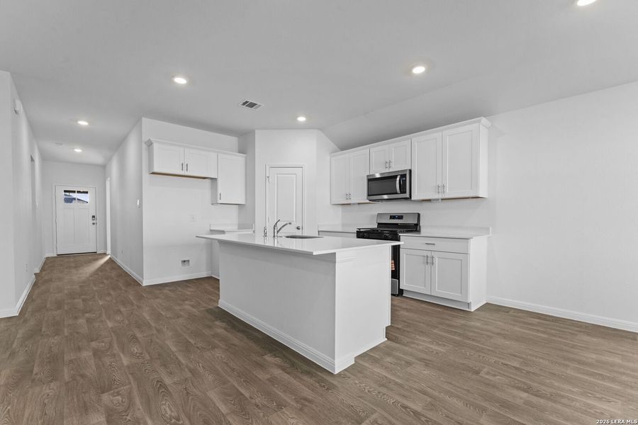 Furnished interior view inside a new home in Paramount, Kyle (Image 6).