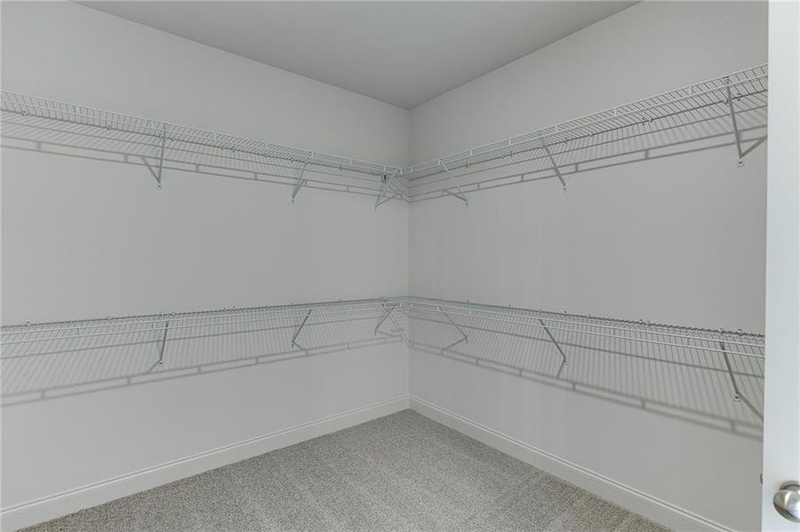 Spacious, unfurnished interior of a new home in , Jefferson (Image 40).