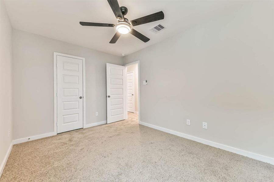 Spacious, unfurnished interior of a new home in , Missouri City (Image 33).