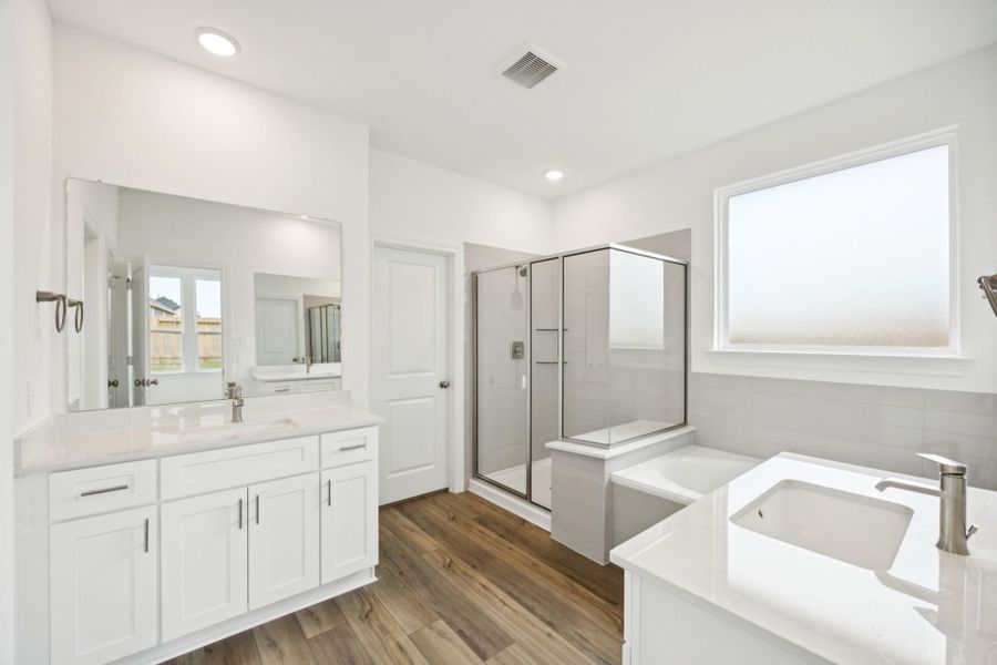 Furnished interior view inside a new home in Montgomery Bend, Montgomery (Image 9).