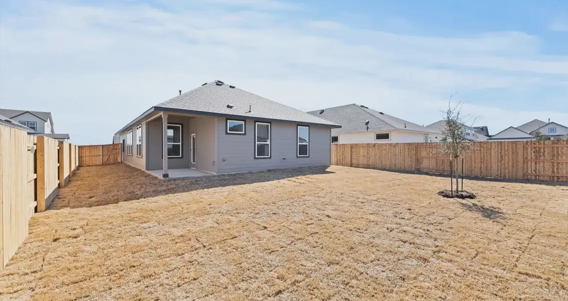 Representative exterior details of a home built from the Avril by Chesmar Homes in Trace, New Caney (Image 3).