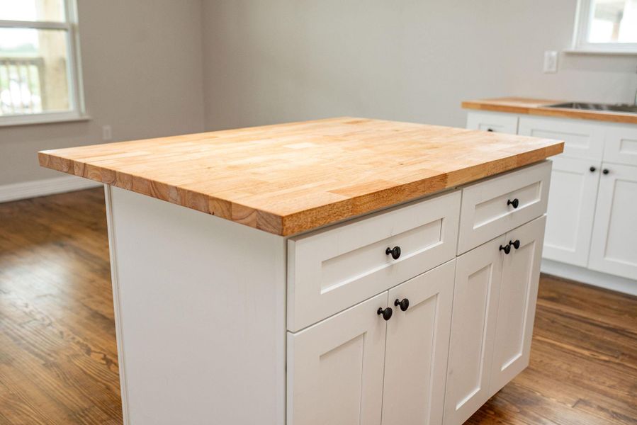 Close-up of interior finishes inside a home in , Port Lavaca (Image 11).