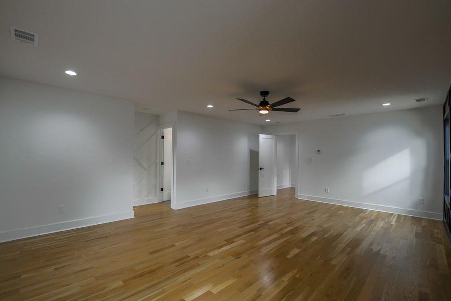 Spacious, unfurnished interior of a new home in , Atlanta (Image 23).