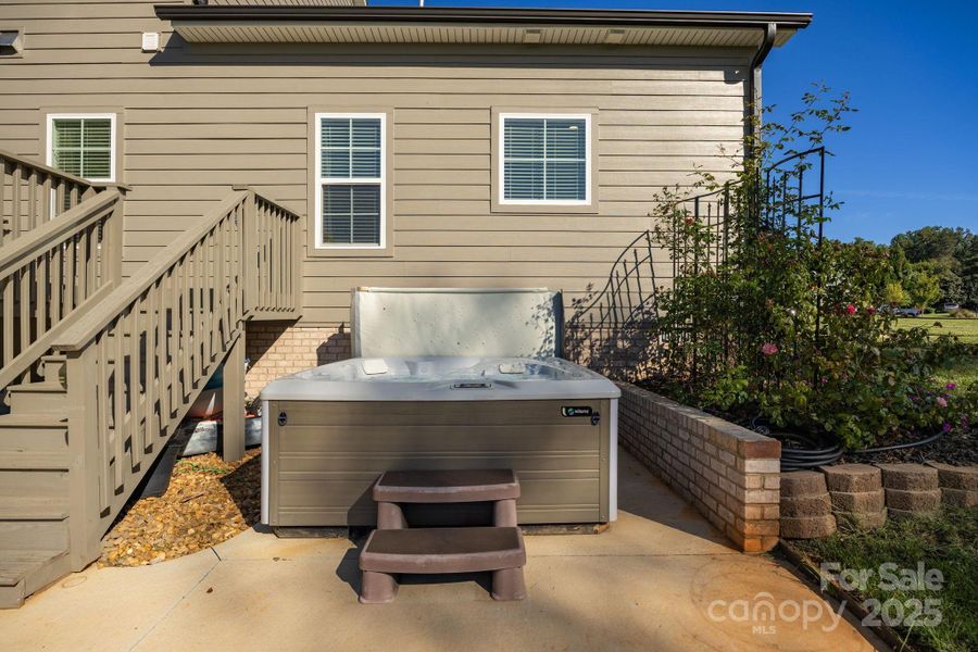 Image 41 of a home in .