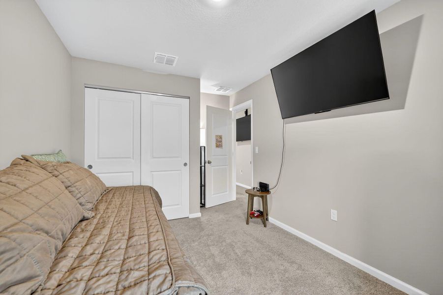 Image 21 of a home in .