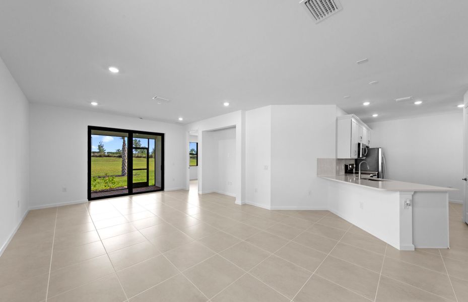 Spacious, unfurnished interior of a new home in Del Webb Naples, Ave Maria (Image 12). Spacious, unfurnished interior of a new home in Del Webb Naples, Ave Maria (Image 12).