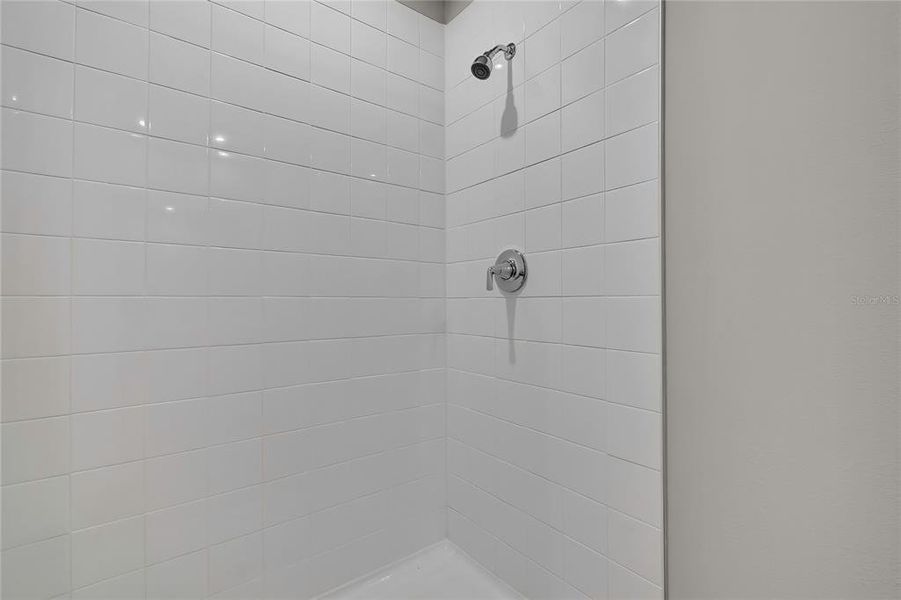 Close-up of interior finishes inside a home in , Sumterville (Image 20).