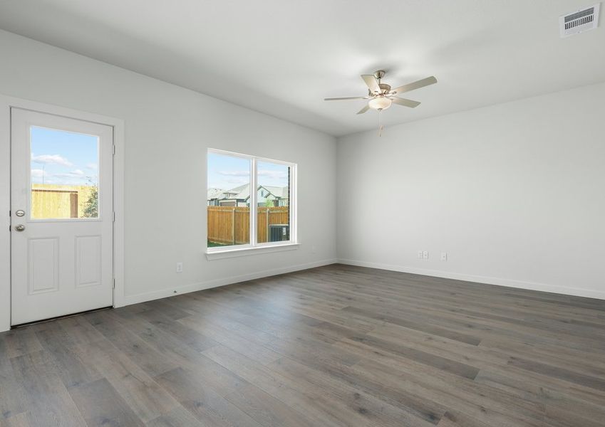 Representative unfurnished interior of a home built from the Amelia by LGI Homes in Vista West, Fort Worth (Image 8).