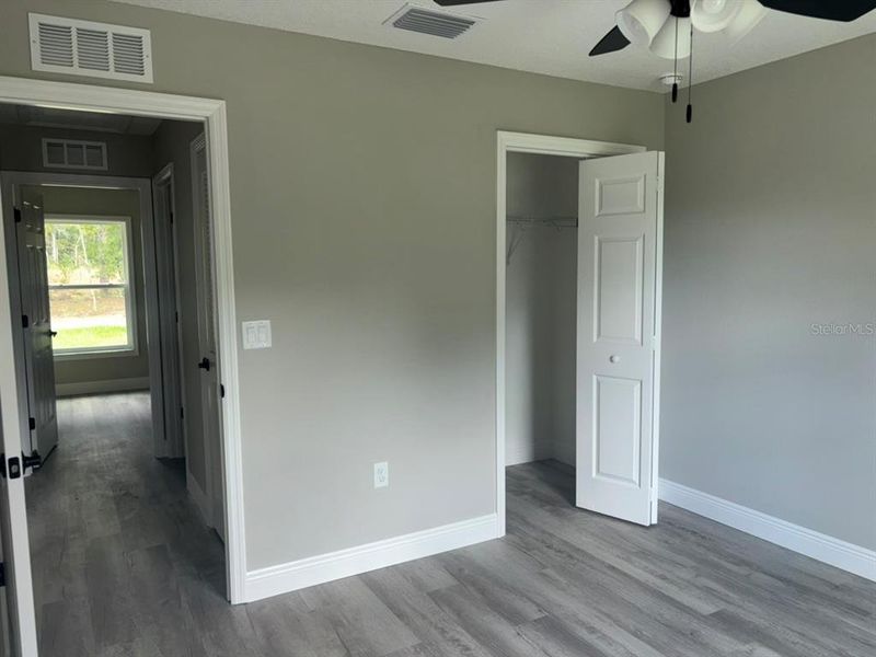 Spacious, unfurnished interior of a new home in , Dunnellon (Image 16).